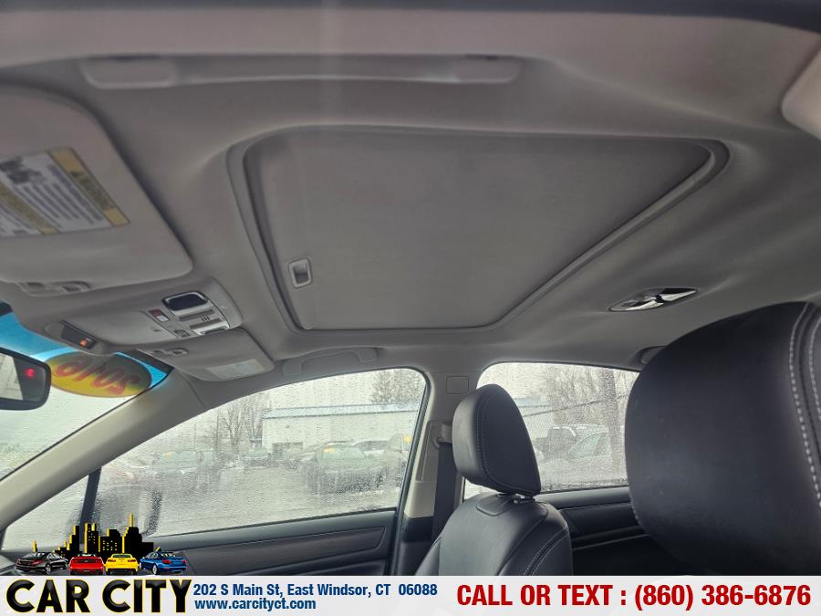 2016 Subaru Legacy 4dr Sdn 2.5i Limited PZEV photo