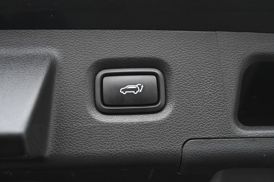 2022 Hyundai Santa Fe Limited AWD photo