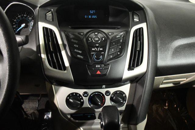 2012 Ford Focus SE photo