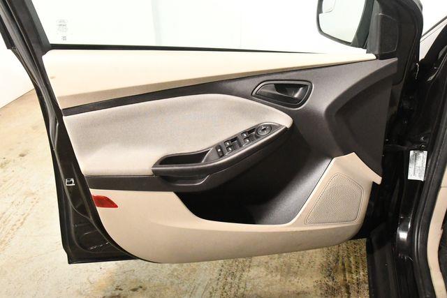 2012 Ford Focus SE photo