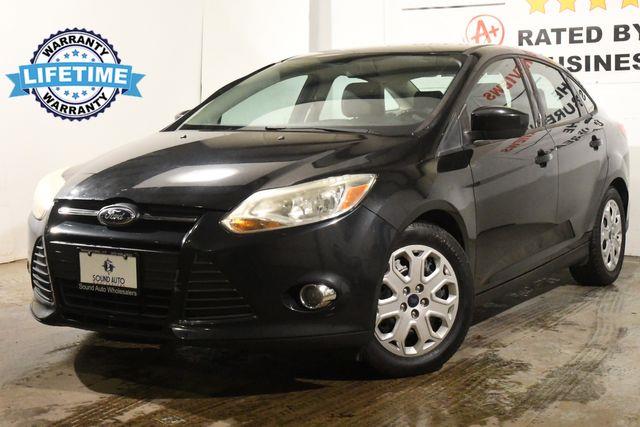 2012 Ford Focus SE photo