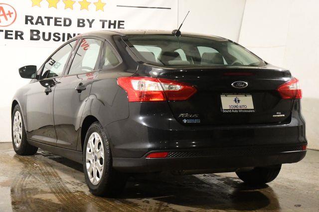 2012 Ford Focus SE photo