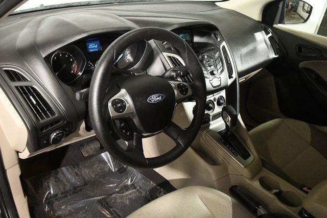 2012 Ford Focus SE photo
