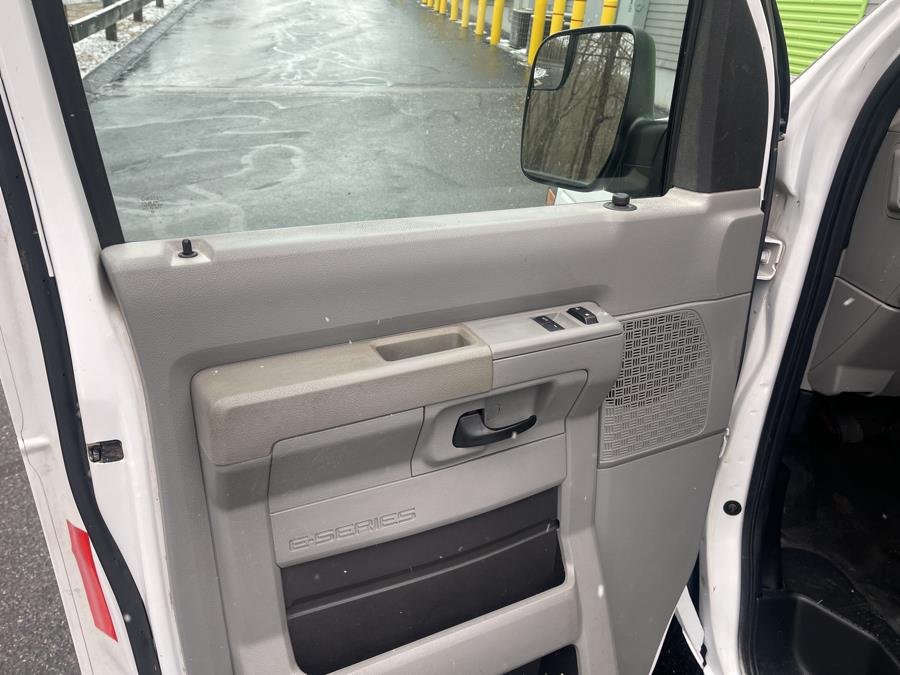 2011 Ford E-150 E-150 photo