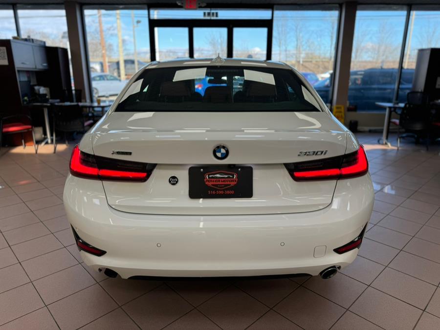 2022 BMW 3-Series 330i xDrive Sedan North Americ photo