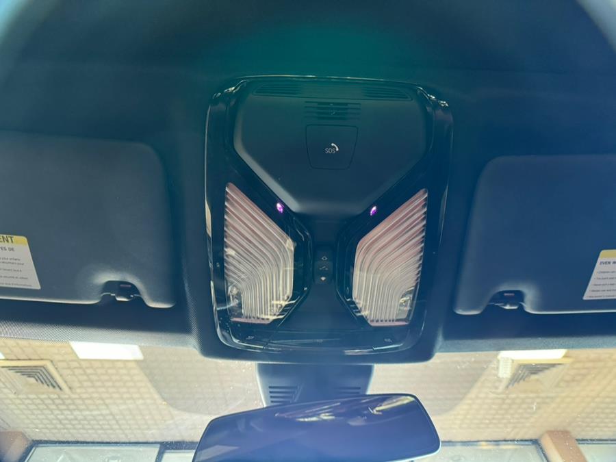 2022 BMW 3-Series 330i xDrive Sedan North Americ photo