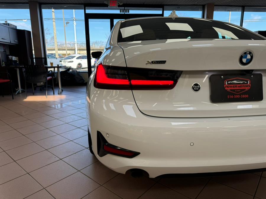 2022 BMW 3-Series 330i xDrive Sedan North Americ photo