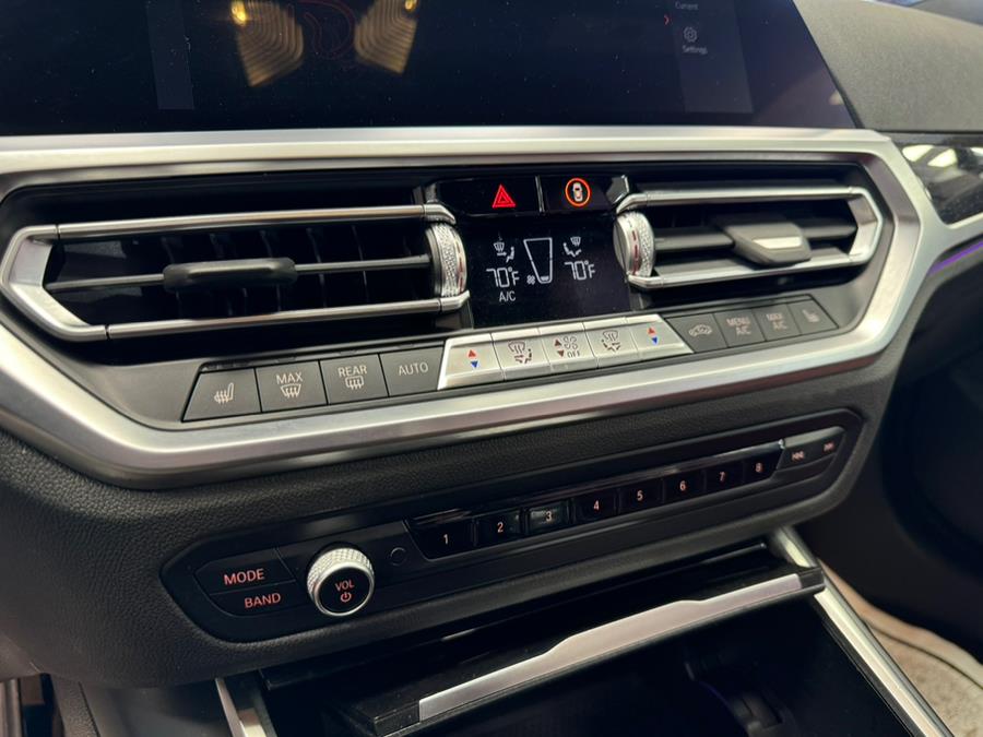 2022 BMW 3-Series 330i xDrive Sedan North Americ photo