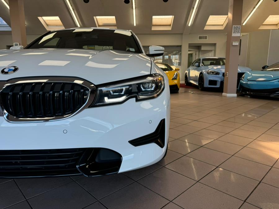 2022 BMW 3-Series 330i xDrive Sedan North Americ photo