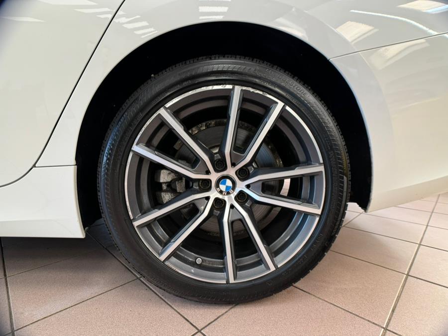 2022 BMW 3-Series 330i xDrive Sedan North Americ photo
