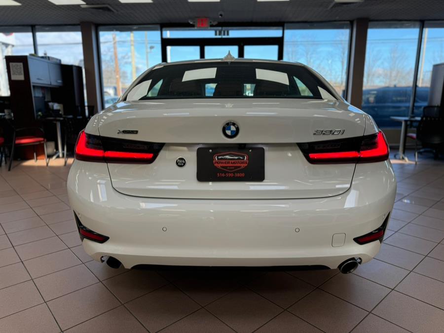 2022 BMW 3-Series 330i xDrive Sedan North Americ photo