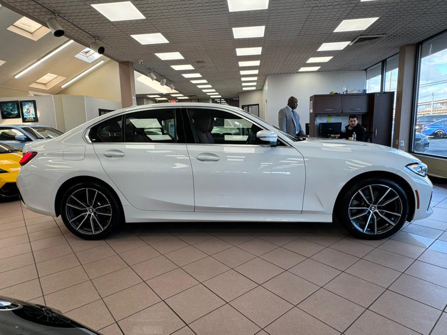 2022 BMW 3-Series 330i xDrive Sedan North Americ photo