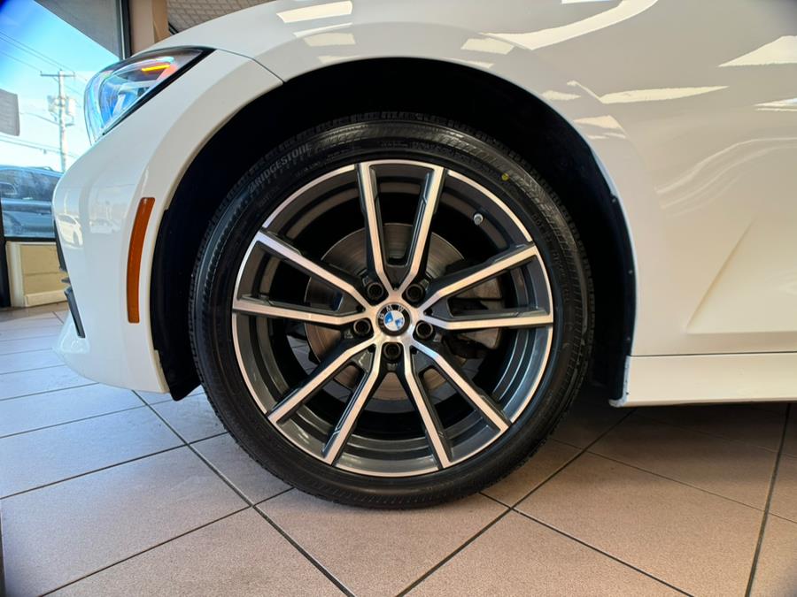 2022 BMW 3-Series 330i xDrive Sedan North Americ photo