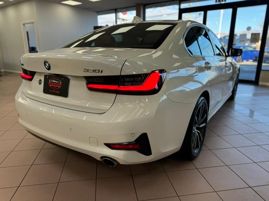 2022 BMW 3-Series 330i xDrive Sedan North Americ photo