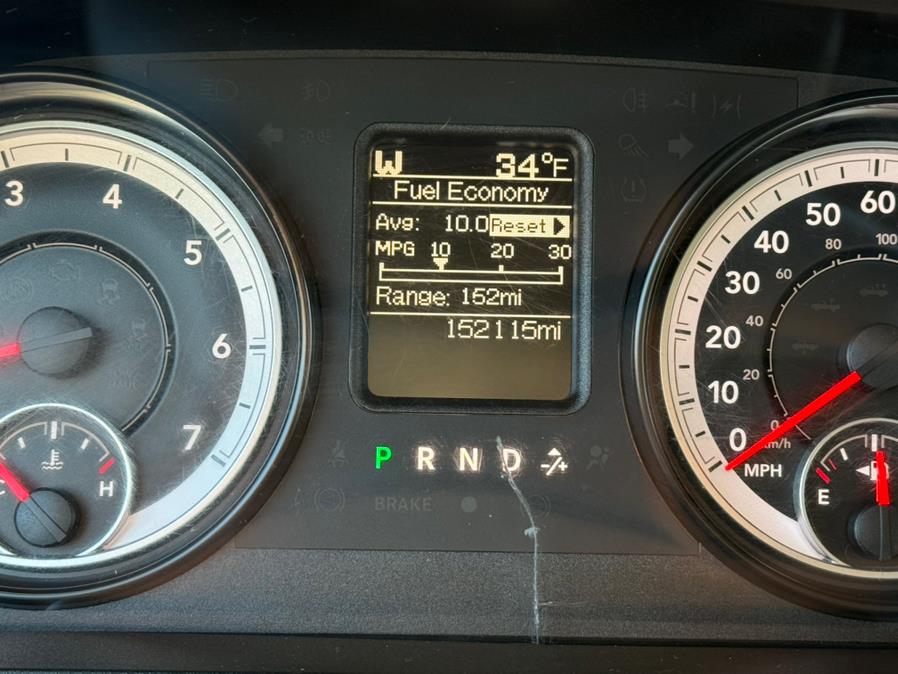 2015 RAM 1500 4WD Crew Cab 140.5