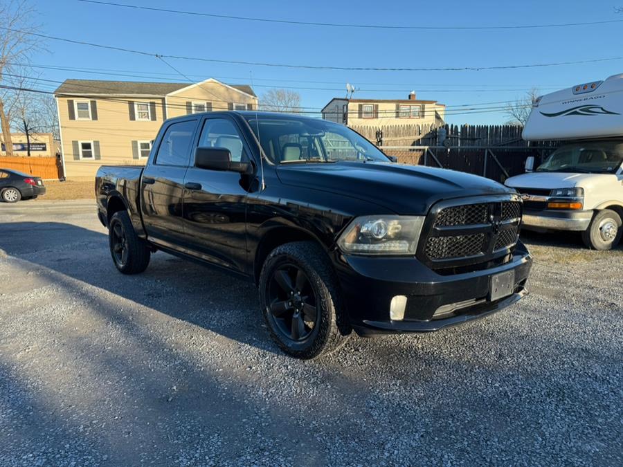 2015 RAM 1500 4WD Crew Cab 140.5