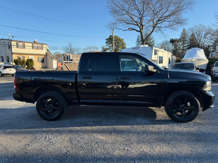 2015 RAM 1500 4WD Crew Cab 140.5