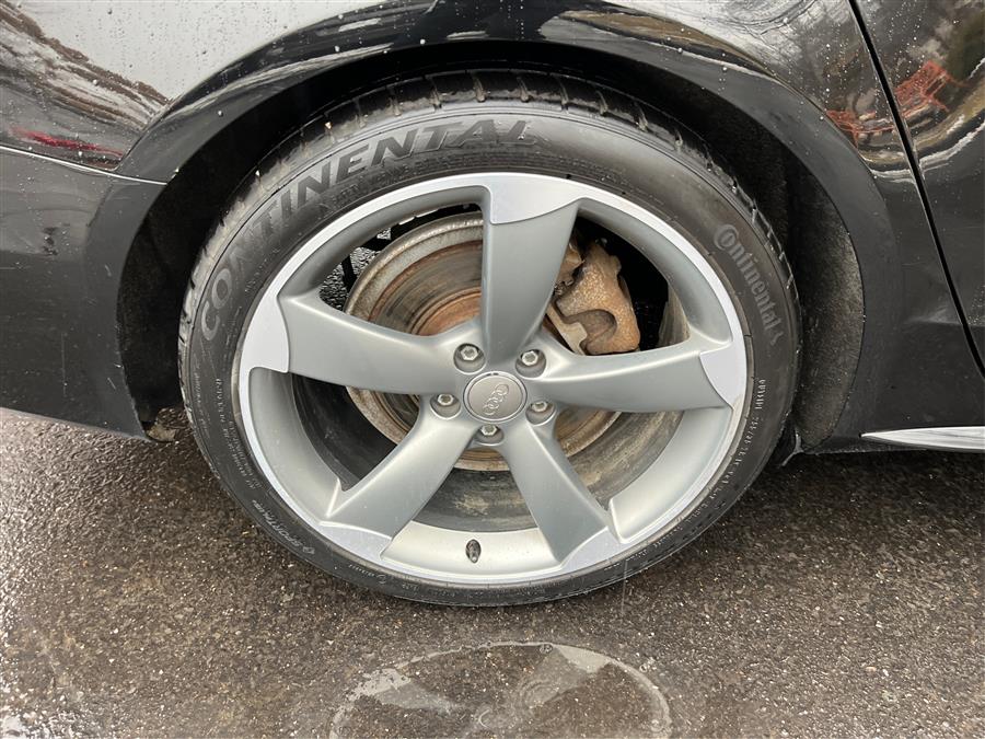2015 Audi A4 4dr Sdn Man quattro 2.0T Prest photo