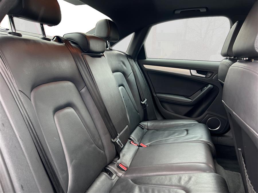 2015 Audi A4 4dr Sdn Man quattro 2.0T Prest photo
