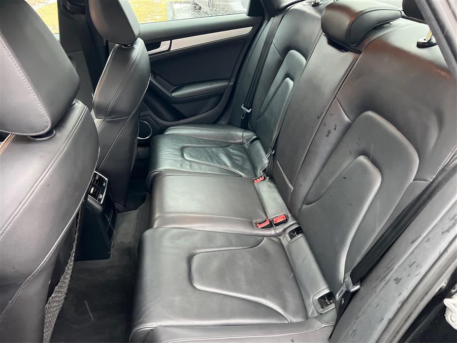 2015 Audi A4 4dr Sdn Man quattro 2.0T Prest photo