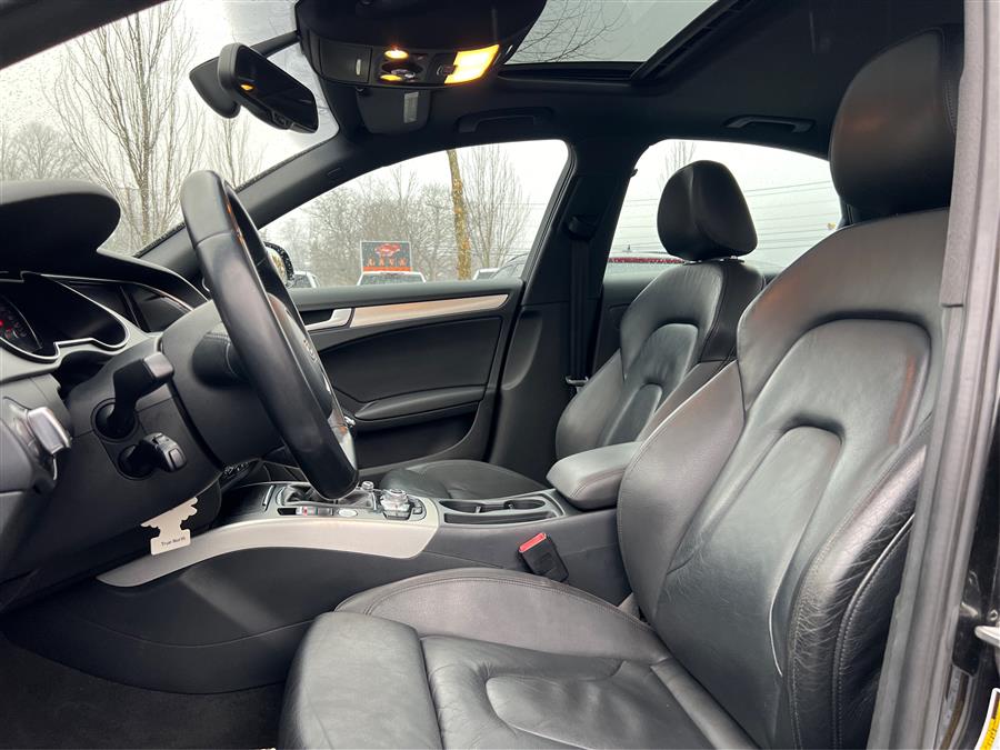 2015 Audi A4 4dr Sdn Man quattro 2.0T Prest photo