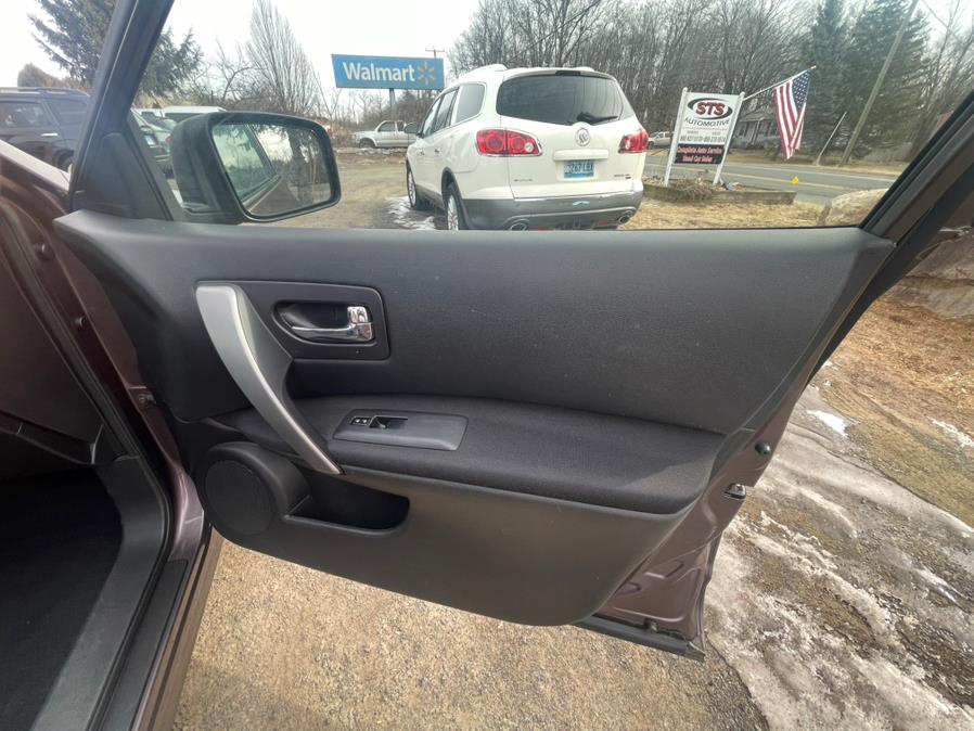 2009 Nissan Rogue S photo
