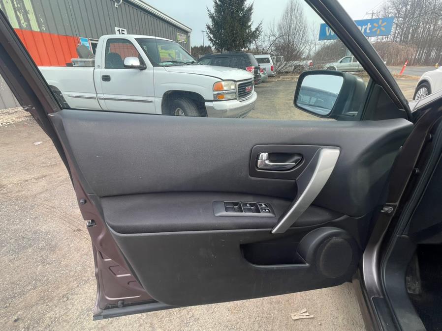 2009 Nissan Rogue S photo