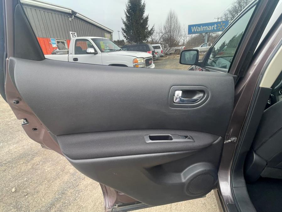 2009 Nissan Rogue S photo