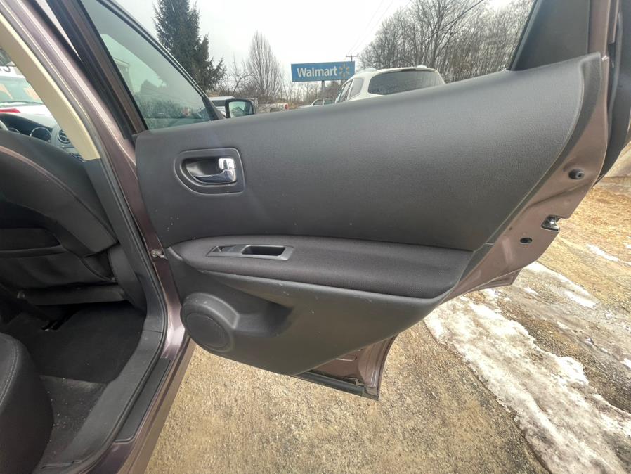 2009 Nissan Rogue S photo