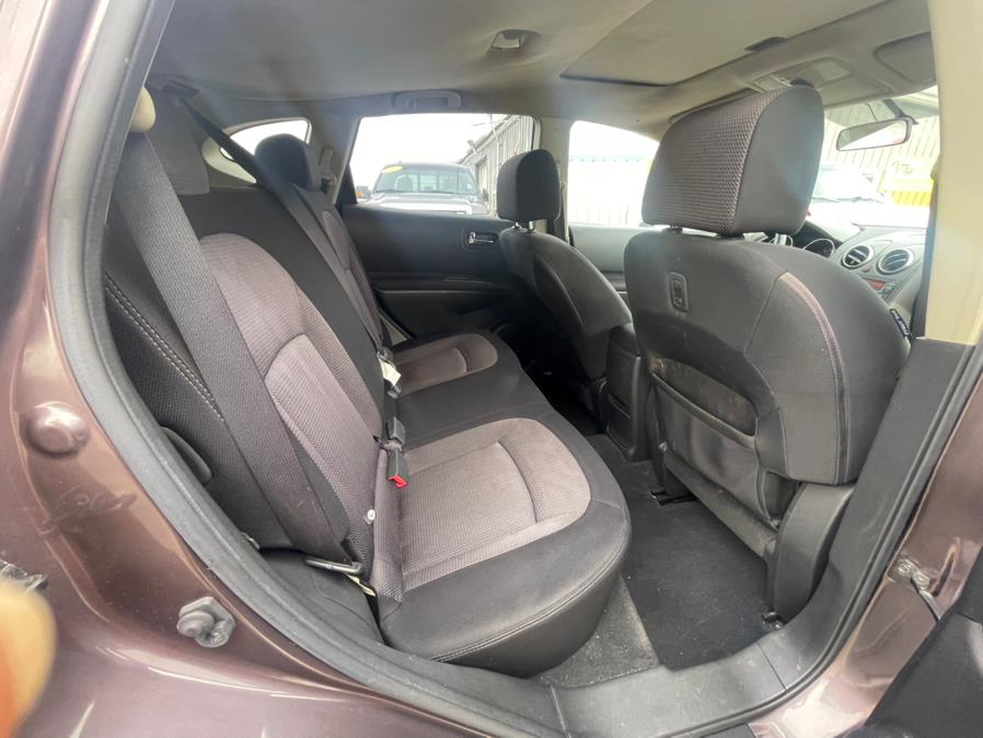2009 Nissan Rogue S photo