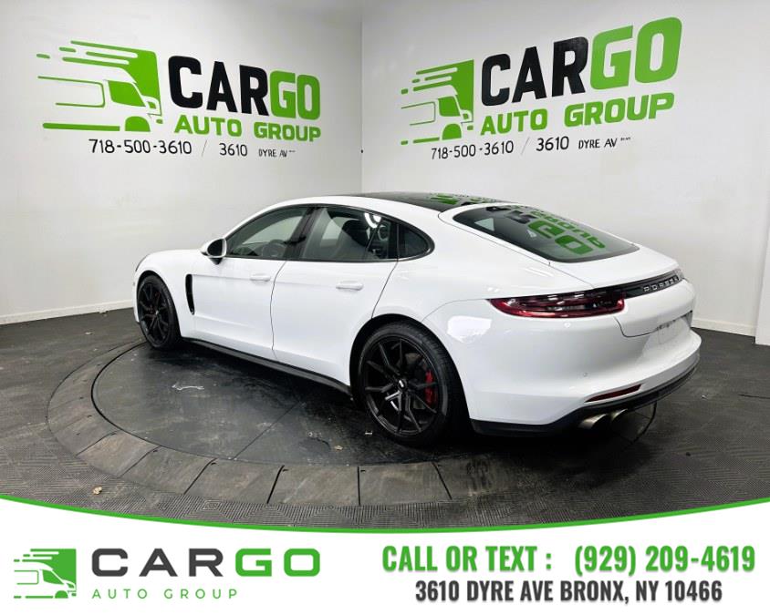2017 Porsche Panamera 4S AWD photo