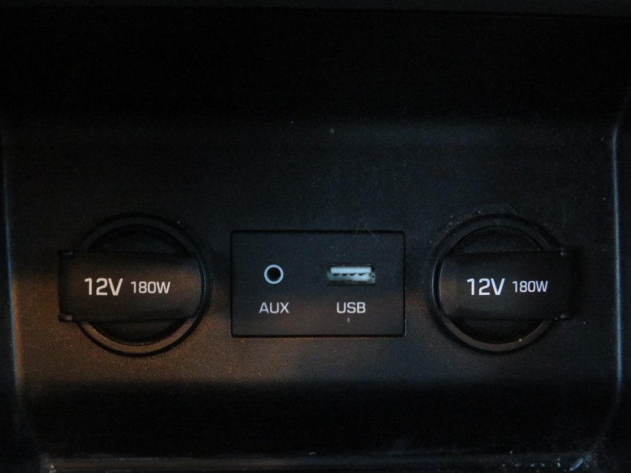 2020 Hyundai Elantra Value Edition IVT SULEV photo