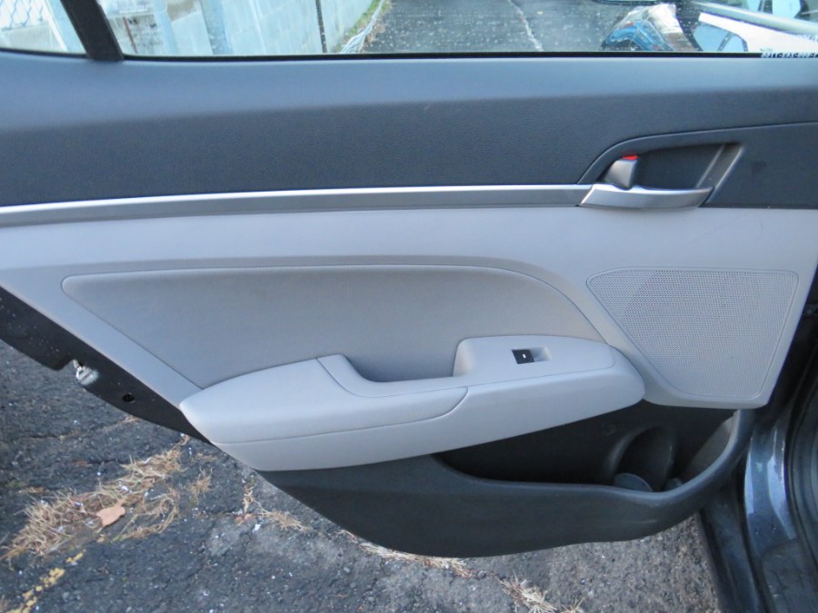 2020 Hyundai Elantra Value Edition IVT SULEV photo
