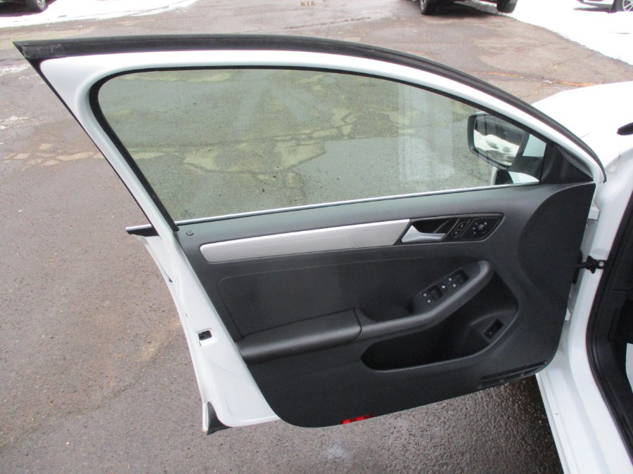 2017 Volkswagen Jetta 1.4T S Auto photo
