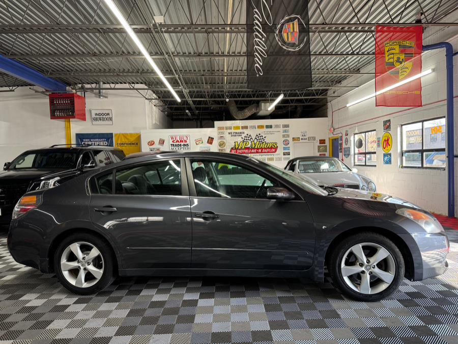 2007 Nissan Altima 3.5 SE photo