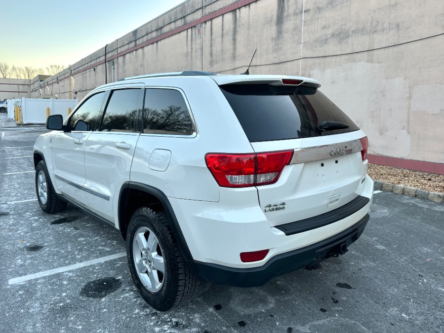 2012 Jeep Grand Cherokee Laredo photo