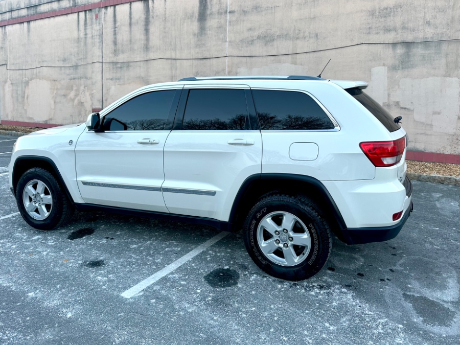 2012 Jeep Grand Cherokee Laredo photo