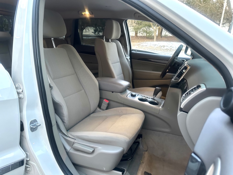 2012 Jeep Grand Cherokee Laredo photo