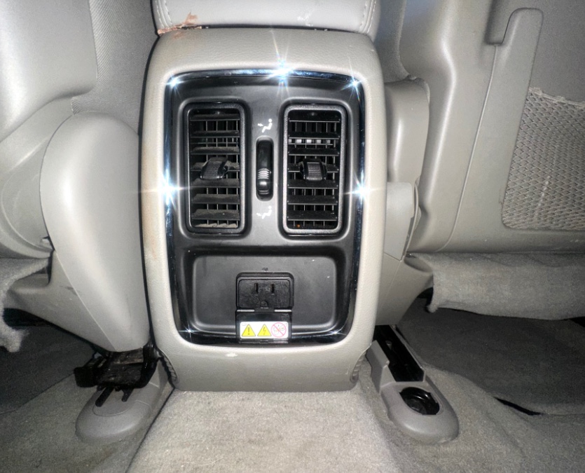 2012 Jeep Grand Cherokee Laredo photo
