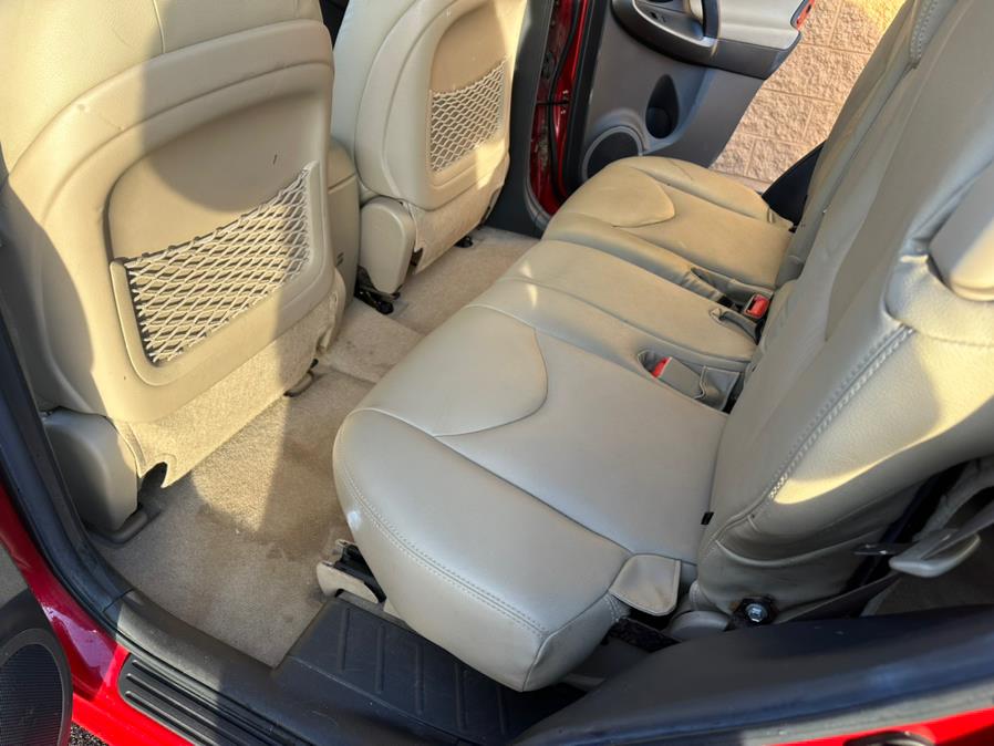 2011 Toyota RAV4 photo