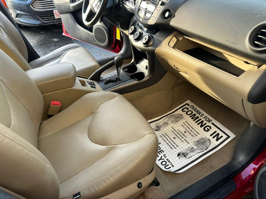 2011 Toyota RAV4 photo