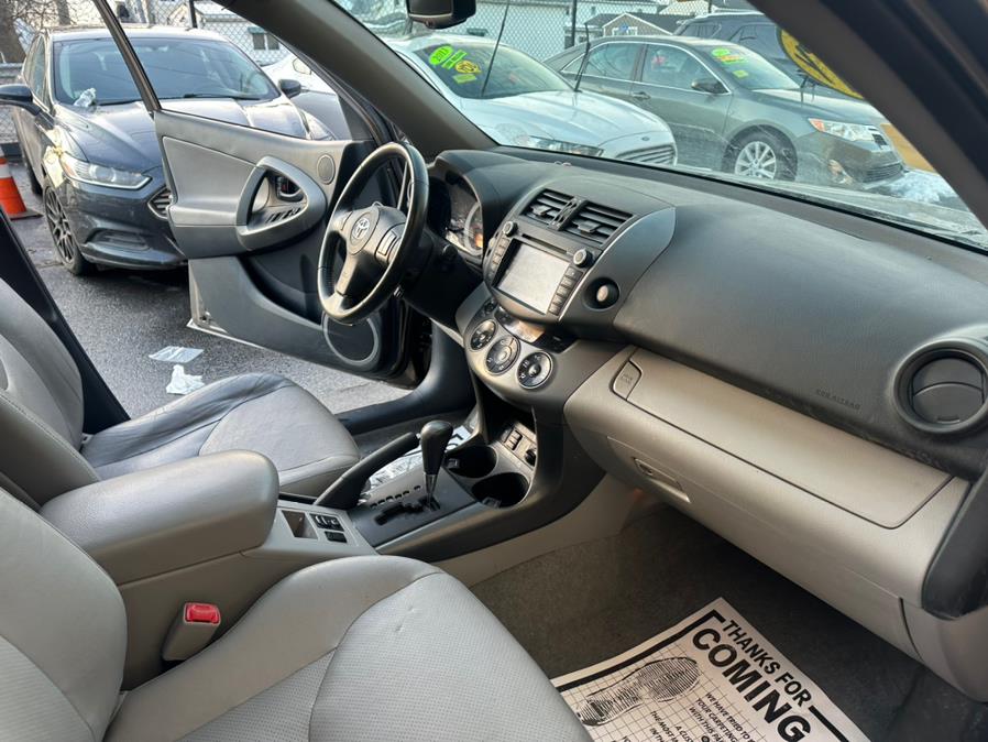 2011 Toyota RAV4 Limited photo