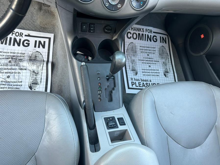 2011 Toyota RAV4 Limited photo