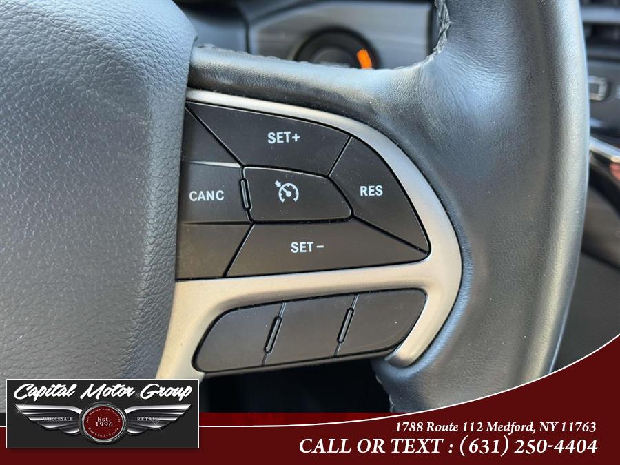 2019 Jeep Grand Cherokee Altitude 4x4 photo