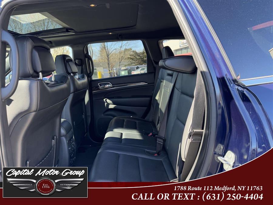 2017 Jeep Grand Cherokee Overland 4x4 photo