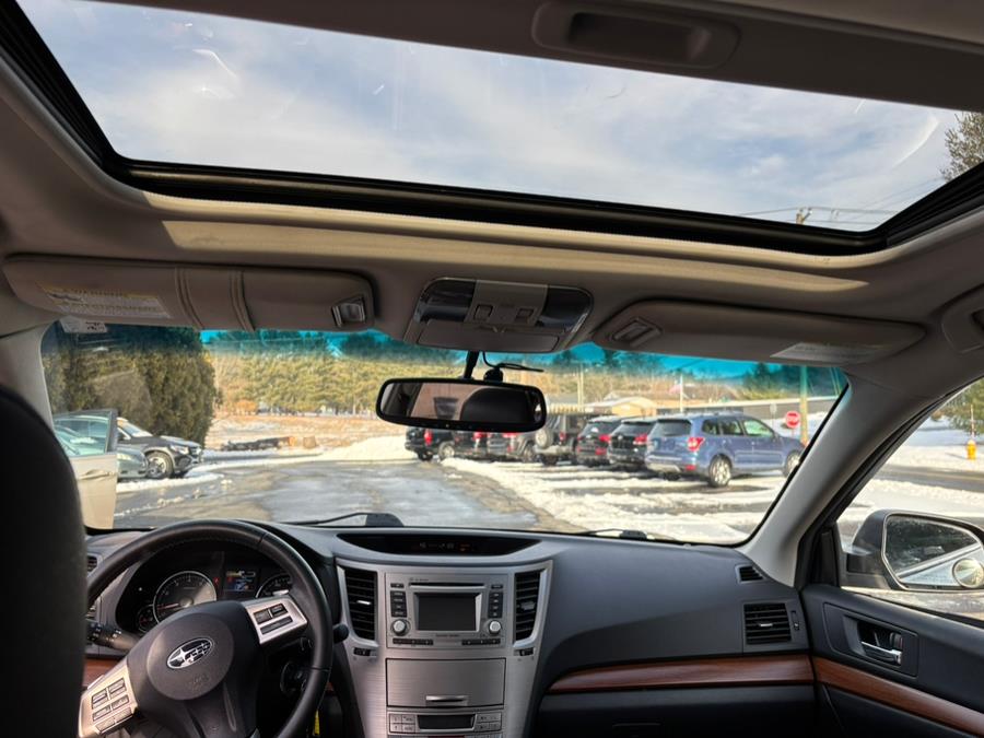2014 Subaru Outback 2.5i Limited photo