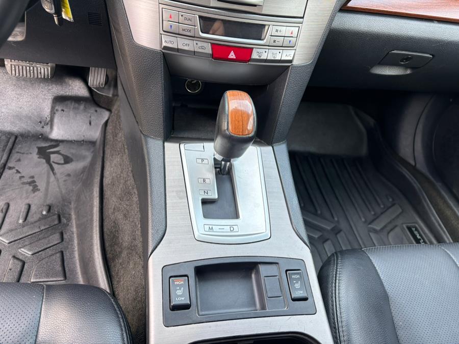 2014 Subaru Outback 2.5i Limited photo