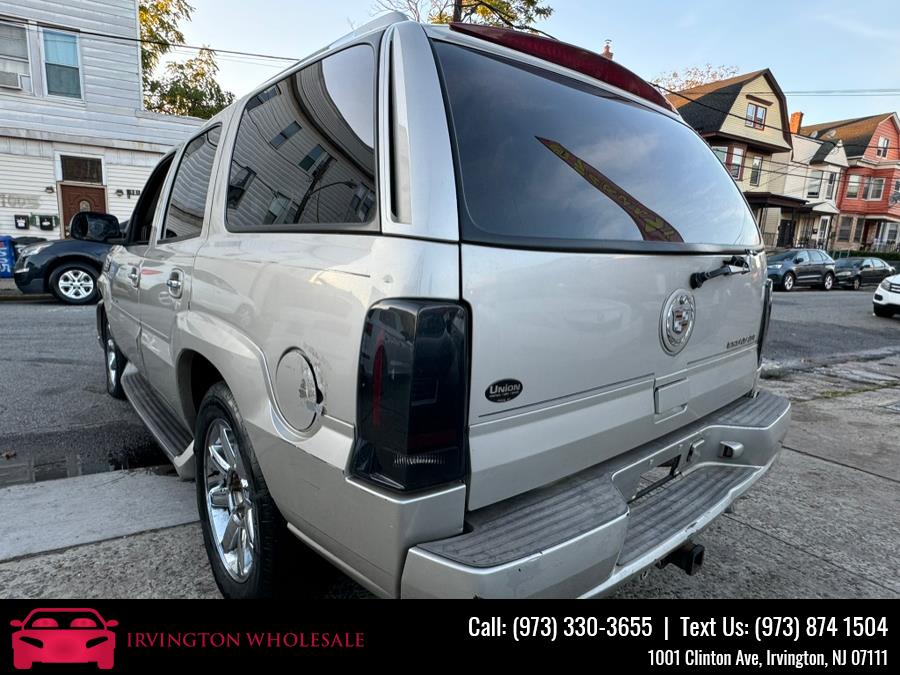 2004 Cadillac Escalade photo
