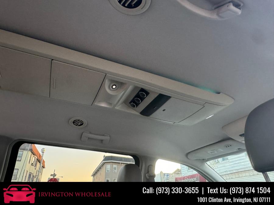 2008 Chrysler Town & Country Touring photo