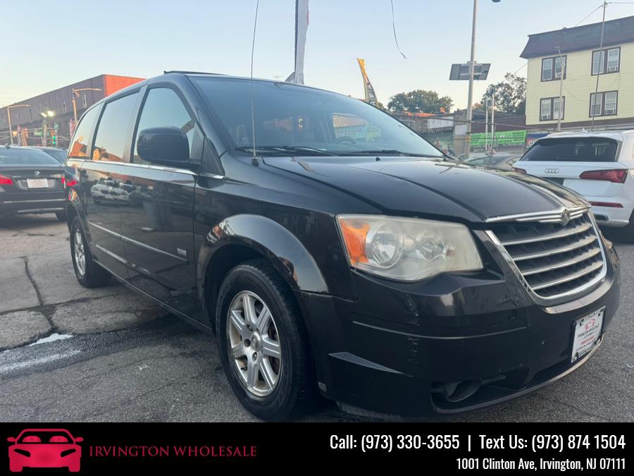 2008 Chrysler Town & Country Touring photo